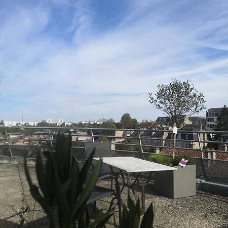 Le Carmelite Apartment ปัวติเยร์ ภายนอก รูปภาพ