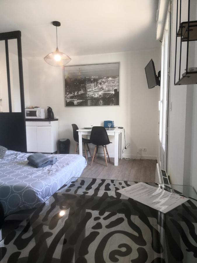 Le Carmelite Apartment ปัวติเยร์ ภายนอก รูปภาพ