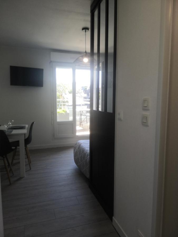 Le Carmelite Apartment ปัวติเยร์ ภายนอก รูปภาพ